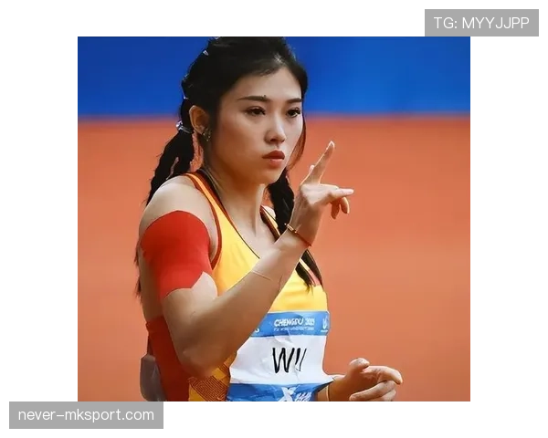 吴艳妮赛前涂睫毛膏上场,这姐是来比赛还是走红毯? 吴艳妮赛前涂睫毛膏上场,这姐是来比赛还是走红毯?