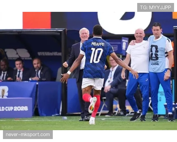法国3-0瑞典赛后复盘，姆巴佩闪耀淘汰赛舞台